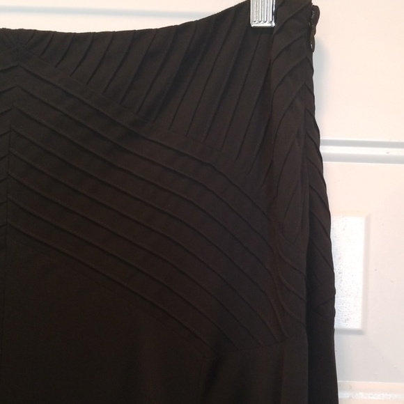 Ann Taylor Skirt - Picture 2 of 4